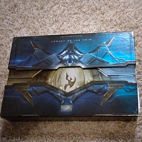 Blizzard starcraft legacy - ii,