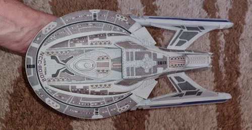Uss titan luna - class,